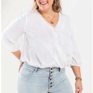 NWT plus size cream colored top